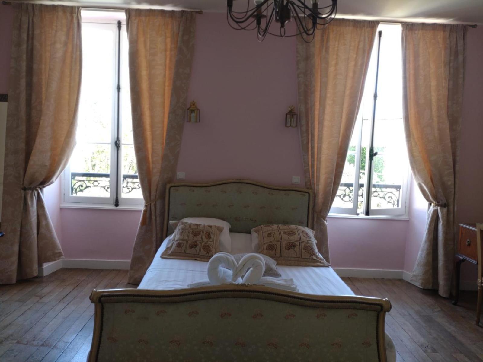 La Brasserie Chambre D'Hotes De Delphine Saulgé Buitenkant foto